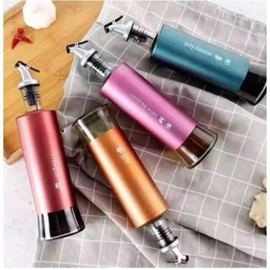 Automatic Oil Dispenser Bottle – Leak-Proof Glass Oil Pot with Flip Cap for Kitchen Use